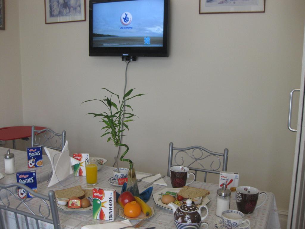 The Handforth Lodge ภายนอก รูปภาพ
