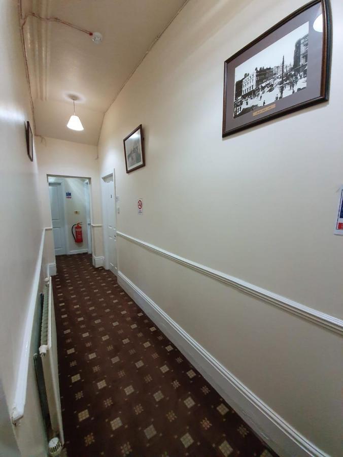 The Handforth Lodge ภายนอก รูปภาพ