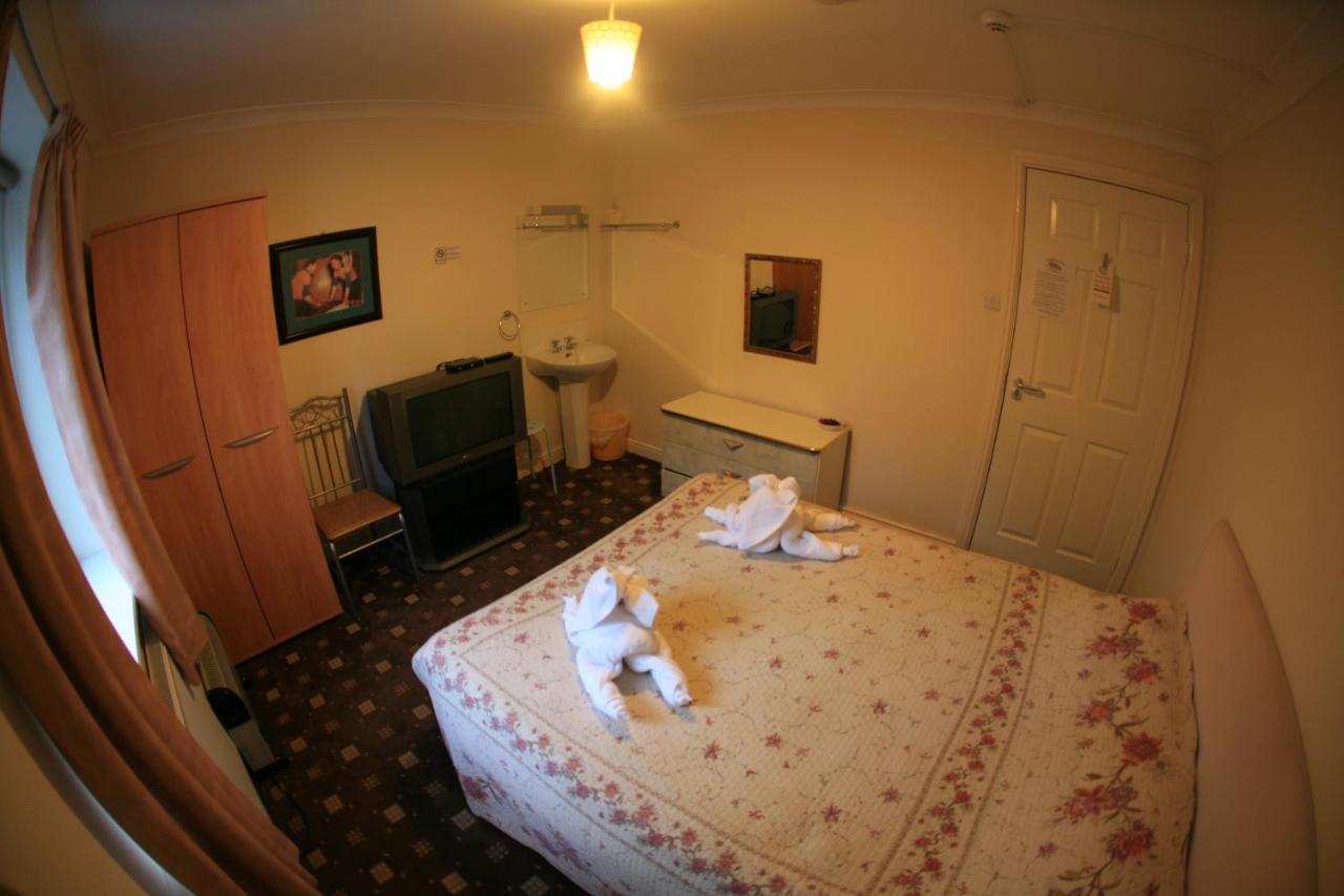 The Handforth Lodge ภายนอก รูปภาพ